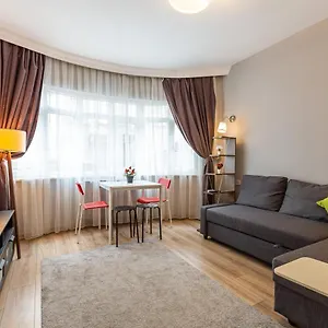 Hotel Oval Flats Old 
