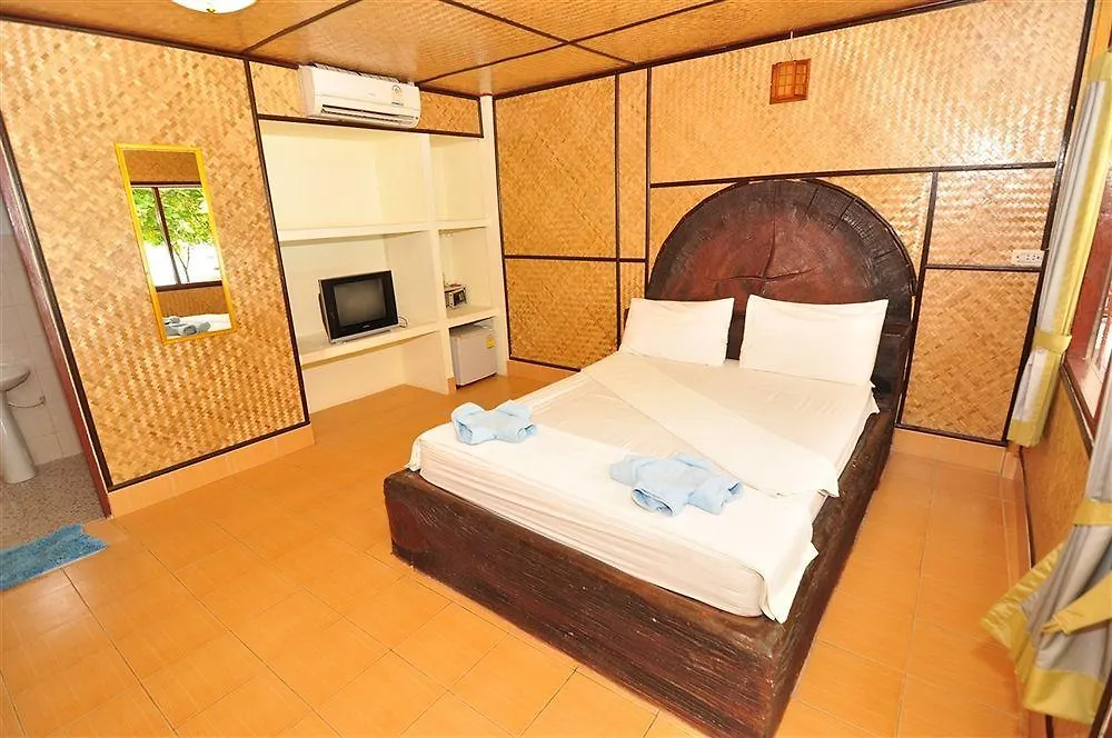 Pp Nice Beach Resort Phi Phi Don Hotel